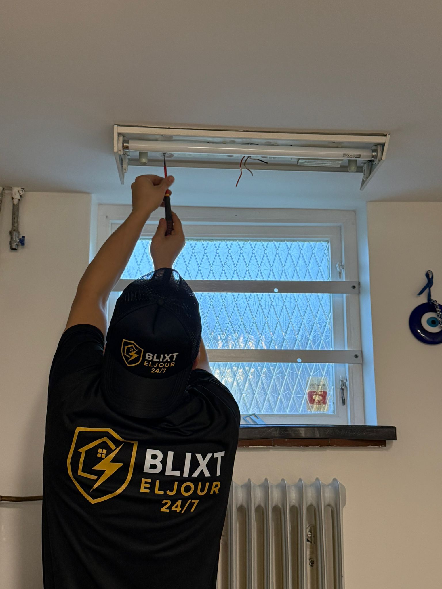 Elbilsladdbox - Blixt Eljour 247, Blixteljour247, Blixteljour, Blixt eljour, elektriker Stockholm